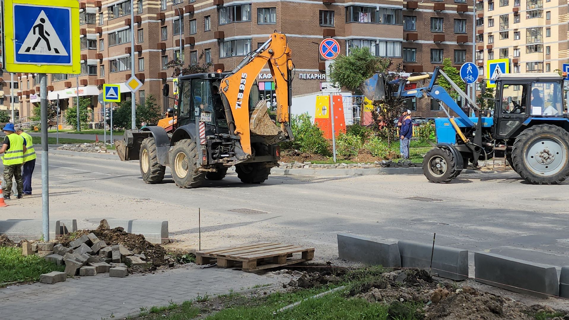 вертикалки, пушкино, новое пушкино,дорожный ремонт, ремонт асфальтового покрытия, бордюры, переход, подрядная организация,программа губернатора мо, президентские проекты,ремонт дороги,