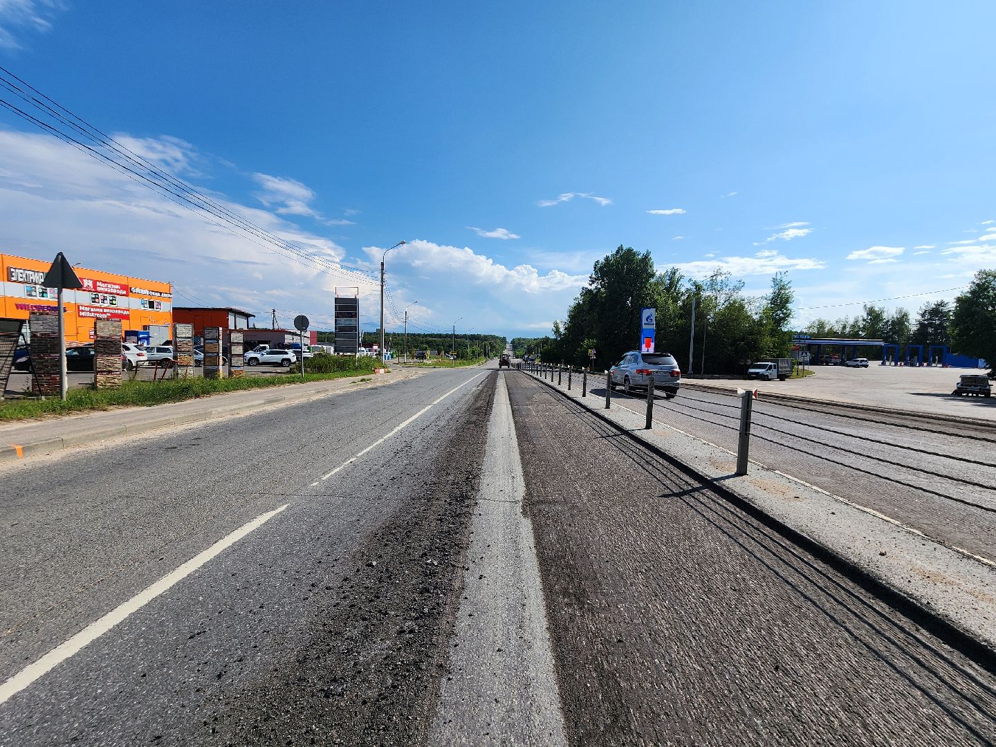 чехов, деревня манушкино, старое симферопольское шоссе, дорожный ремонт, капремонт проезжей части, замена асфальта, удаление старого покрытия, фрезерная машина, самосвалы, госпрограмма московской области, развитие дорожного комплекса,