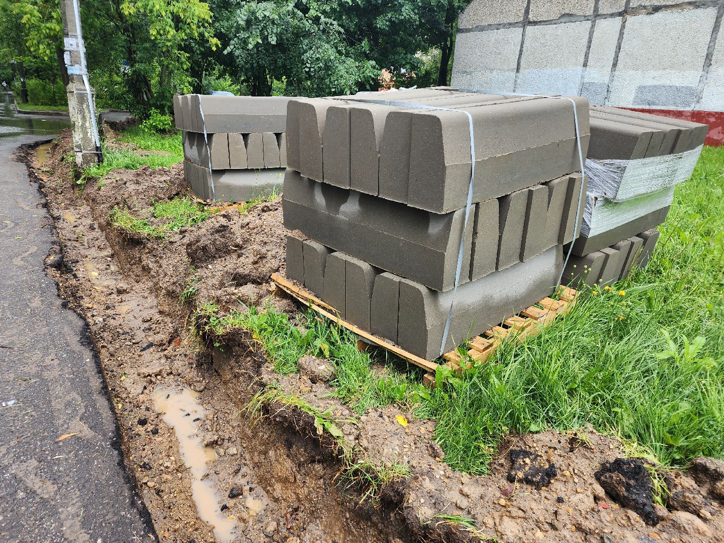 фрязино, укладка бордюров, благоустройство дворов,