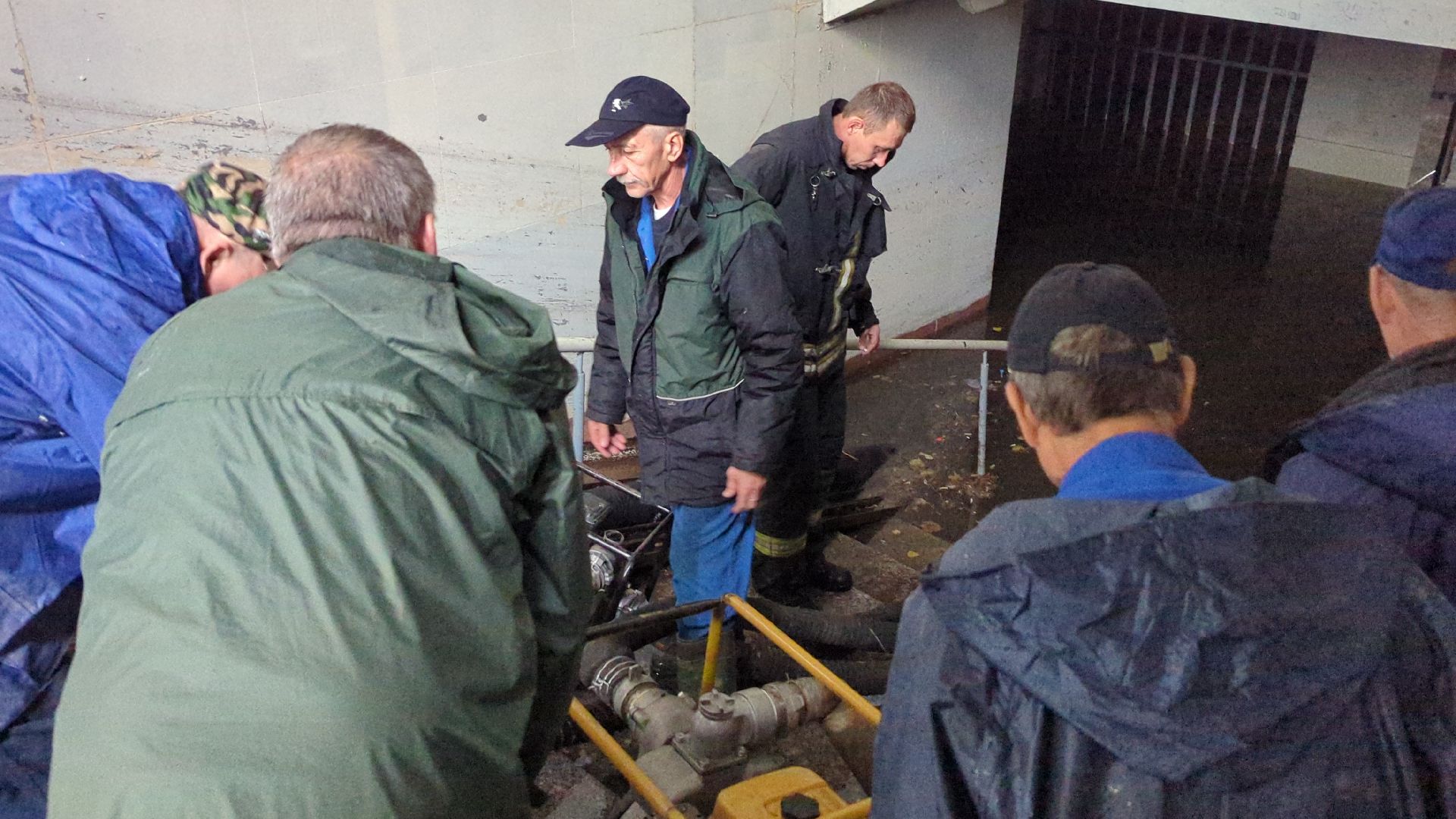 чп, красногорск, павшино, подземный пешеходный переход, мцд павшино, наводнение,