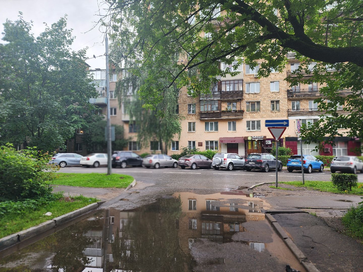 королёв, благоустройство, последствия дождя, откачка воды на улицах округа,