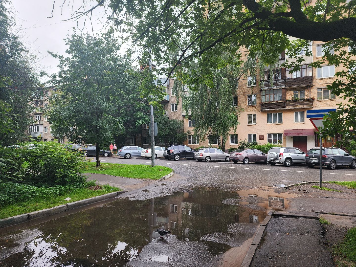 королёв, благоустройство, последствия дождя, откачка воды на улицах округа,