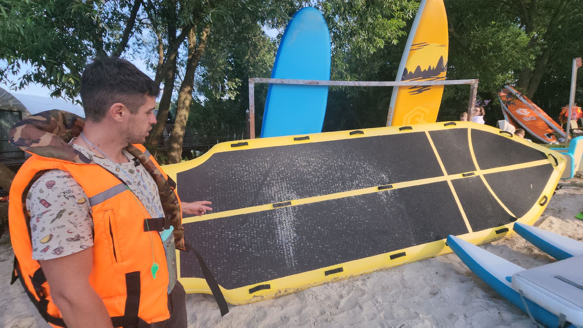 долгопрудный, парк мысово, котовский залив, пляж, лодки, сапы, лодка в форме сердца, романтика,