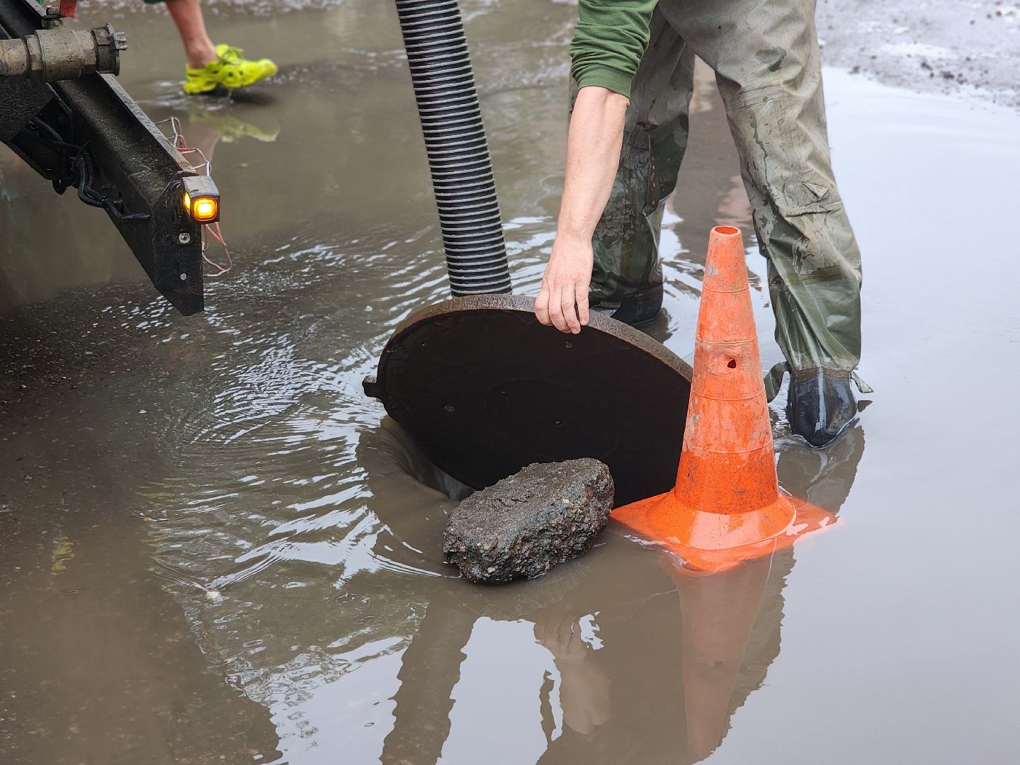 пушкино, откачка воды, работа, коммунальные службы
