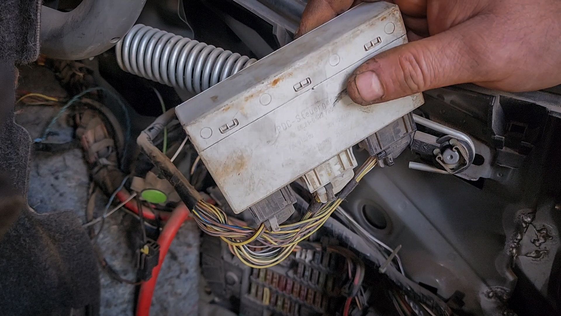 бронницы, подтопление авто,  автоэлектрик, спасение машины-утопленника,