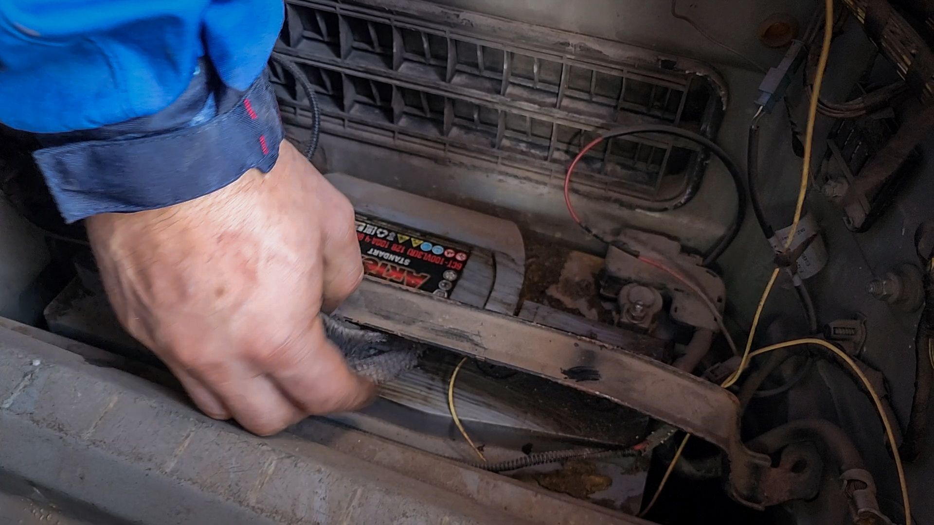 бронницы, подтопление авто,  автоэлектрик, спасение машины-утопленника,