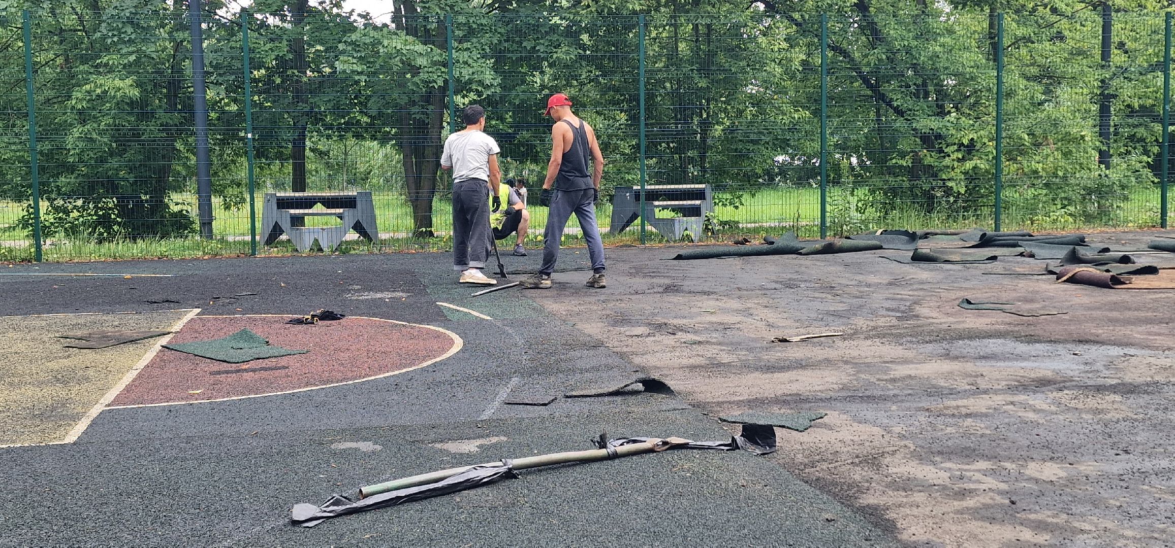 парк пехорка, балашиха, благоустройство, ремонт баскетбольной и волейбольной площадки в пехорке,