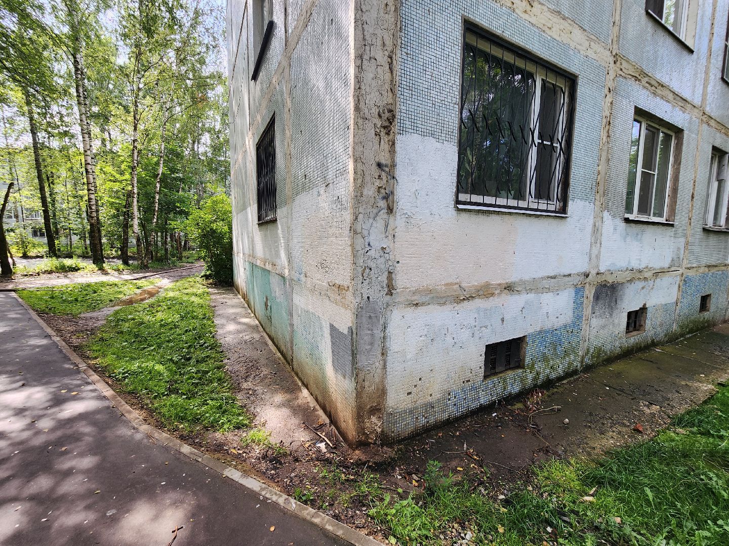 солнечногорск, жители , коммунальщики , двор, дождь,