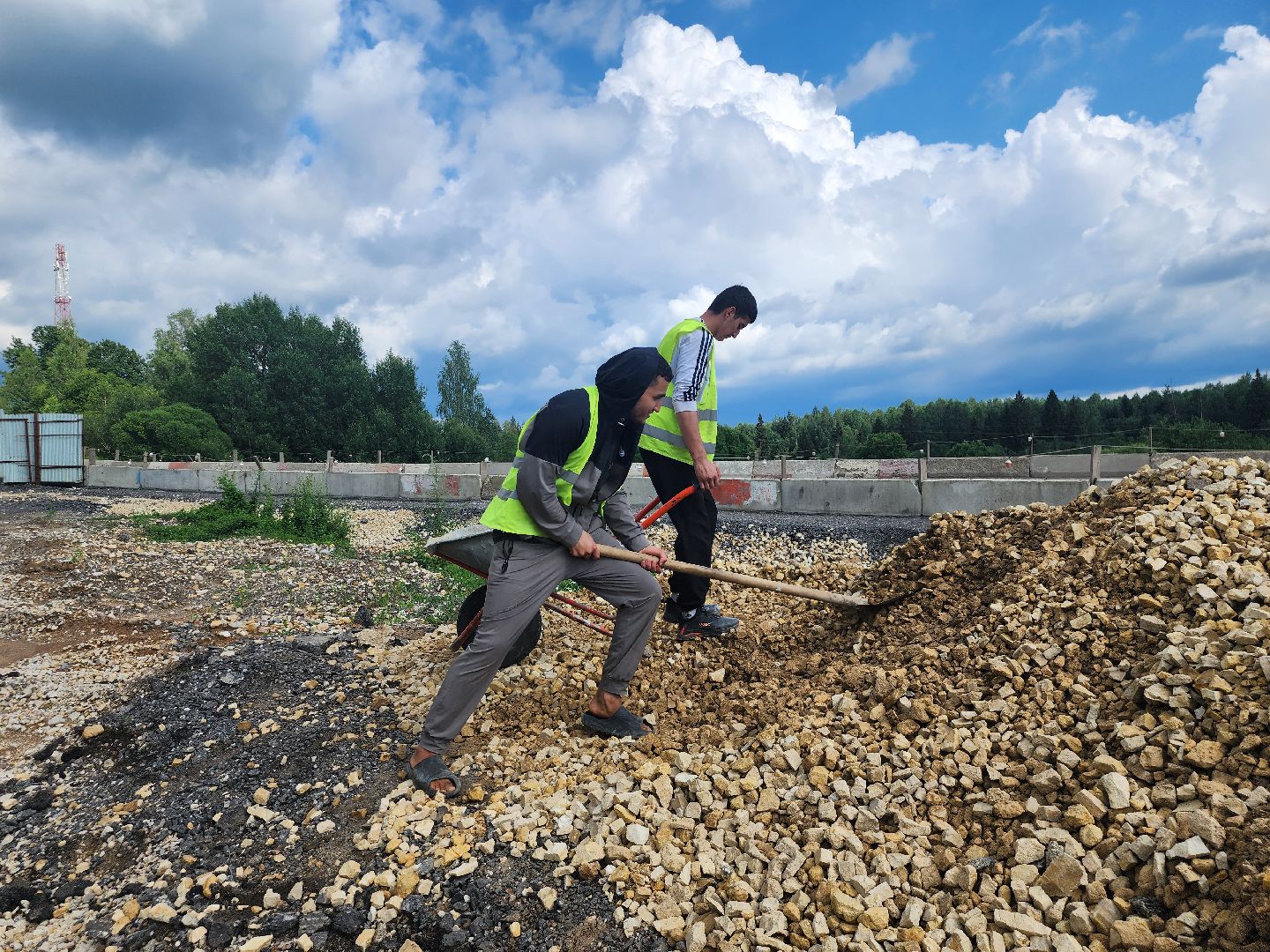 Истра, Мост, Дороги,