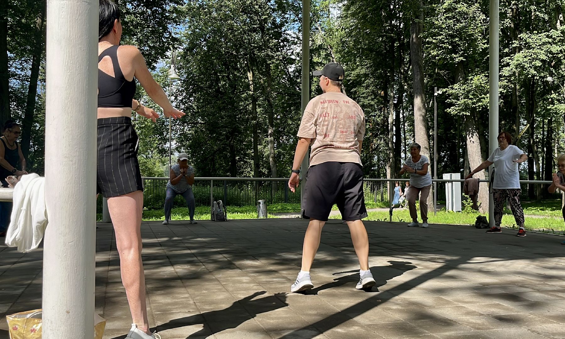 наро-фоминск, зарядка в парке, центральный парк наро-фоминска,тренировки на свежем воздухе,