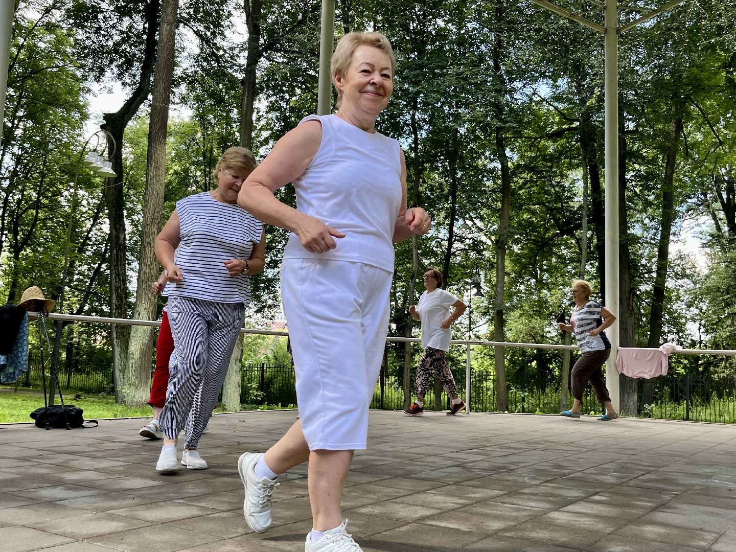 наро-фоминск, зарядка в парке, центральный парк наро-фоминска,тренировки на свежем воздухе,