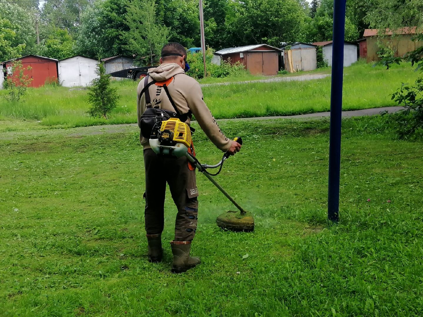 благоустройство, городской округ восход, покос травы, газон,