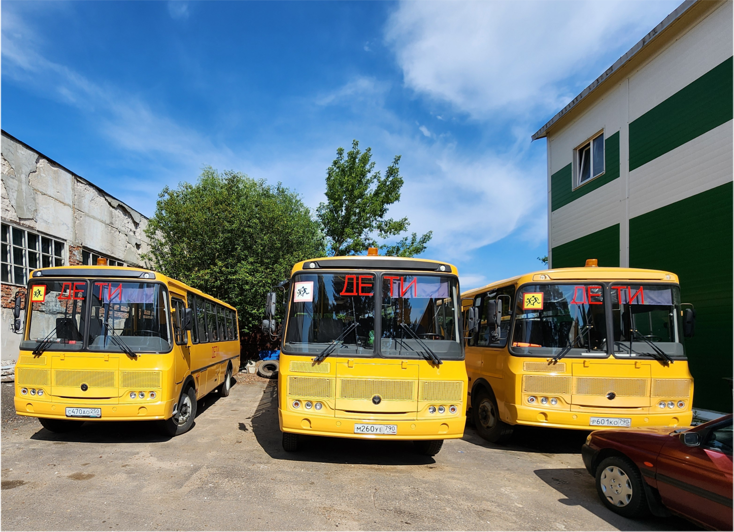 чехов, новые школьные автобусы, перевозка детей, хранение автобусов, техобслуживание, техосмотры, постановка транспорта на учет, компания автотранссервис-16, безопасность,  комфорт, подготовка к новому учебному году, правительство московской области, губернатор подмосковья,село новый быт, поселок любучаны,