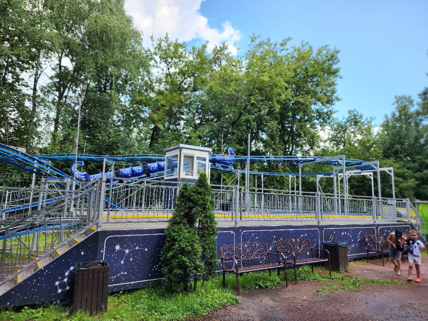 королёв, центральный городской парк , аттракционы,