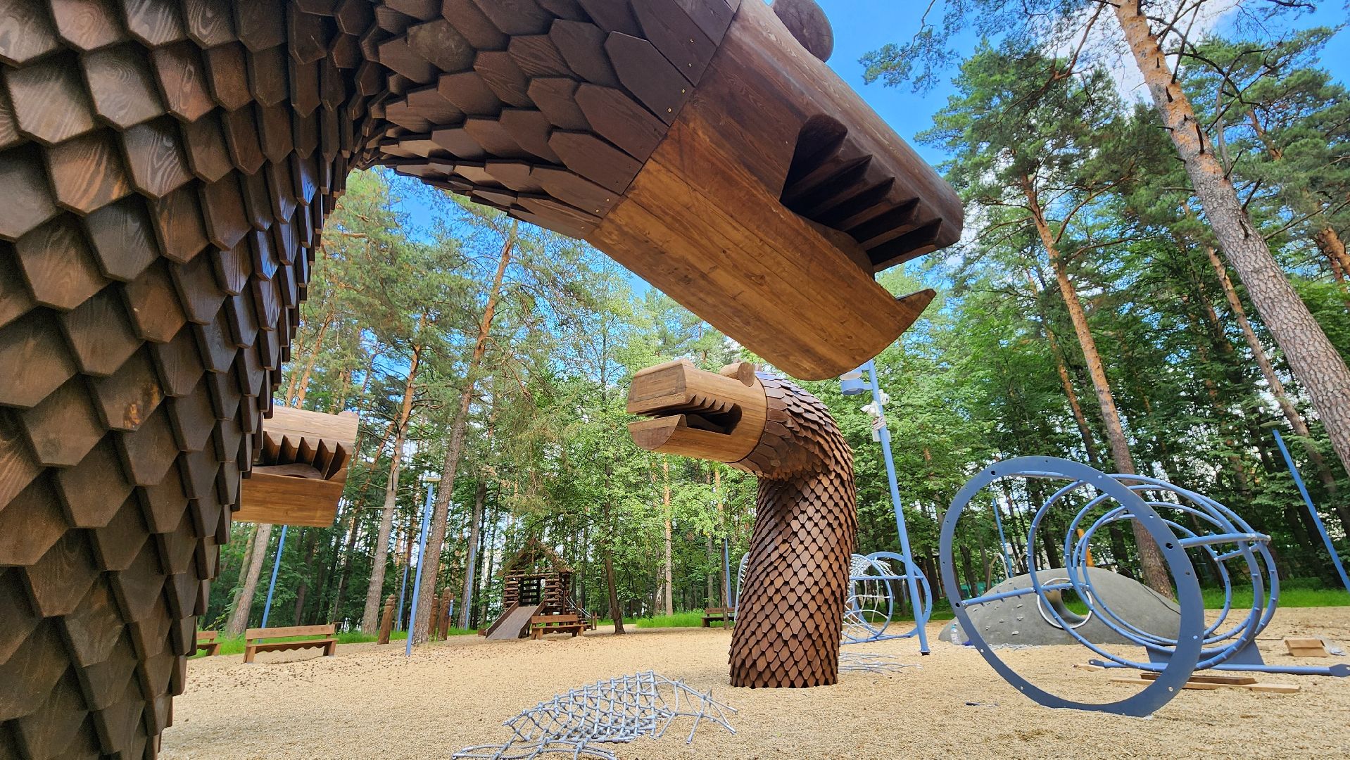 протвино, парк сказка, установка змея горыныча,