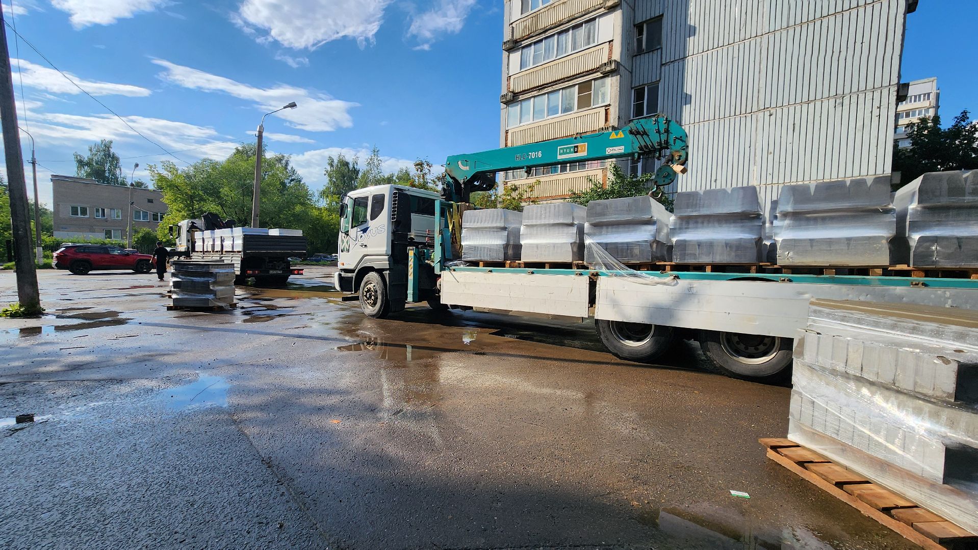 комплексное благоустройство двора, Лобня, Снятие асфальта ,  установка бордюров,