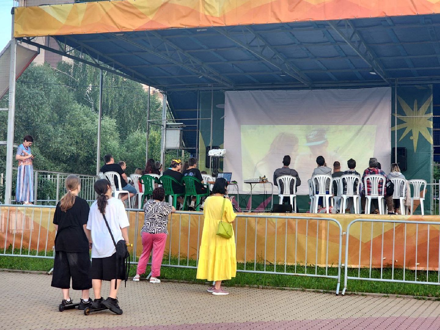 пущино, серпухов, фестиваль уличного кино, культура,