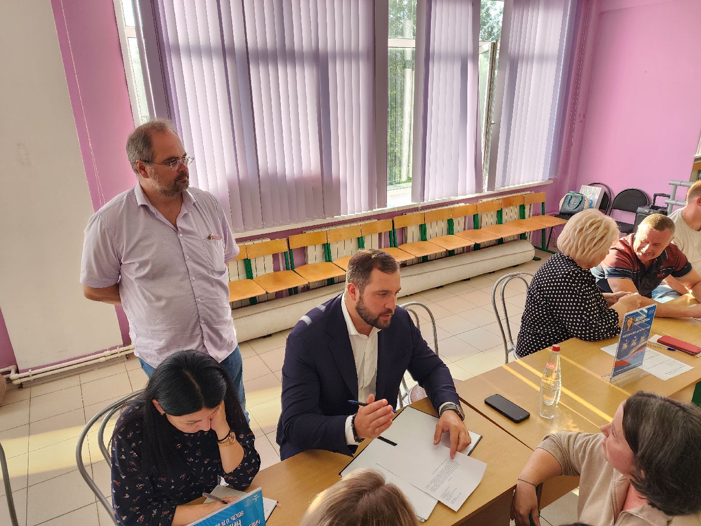 чехов, село новый быт, выездная администрация, встреча с жителями, обращения граждан, улица нати 4, ремонт фасада, ремонт фронтонов, капремонт кровли, текущий ремонт, депутат анатолий чугаев,