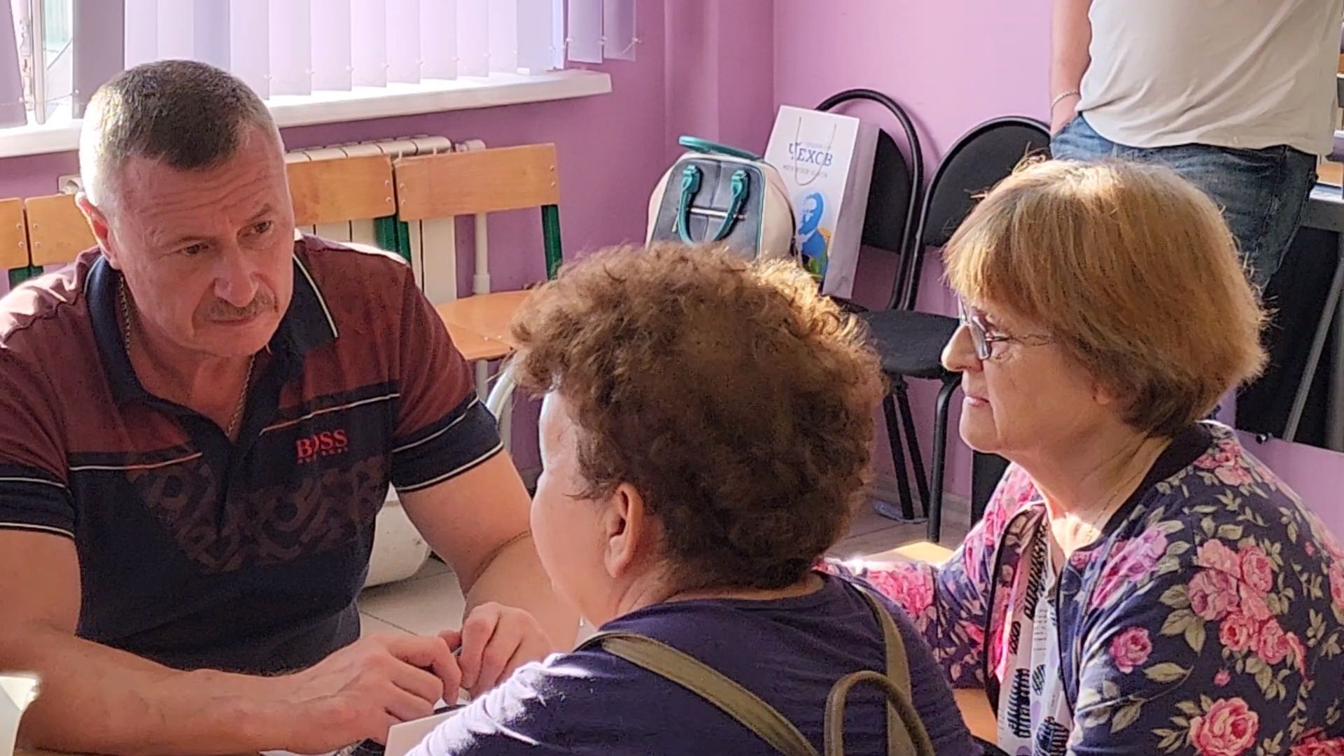 чехов, село новый быт, выездная администрация, встреча с жителями, обращения граждан, улица нати 4, ремонт фасада, ремонт фронтонов, капремонт кровли, текущий ремонт, депутат анатолий чугаев,