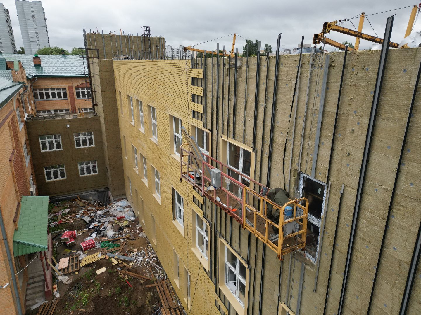 видео с коптера, школа 29 имени забродина, пристройка к школе 29,