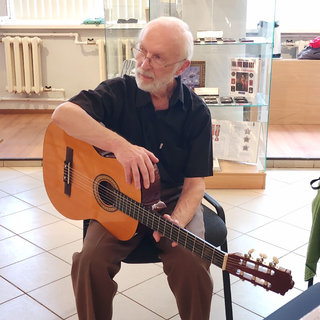 Культуоа , Кранведение , История , Авторская песня , Люди Звенигорода ,