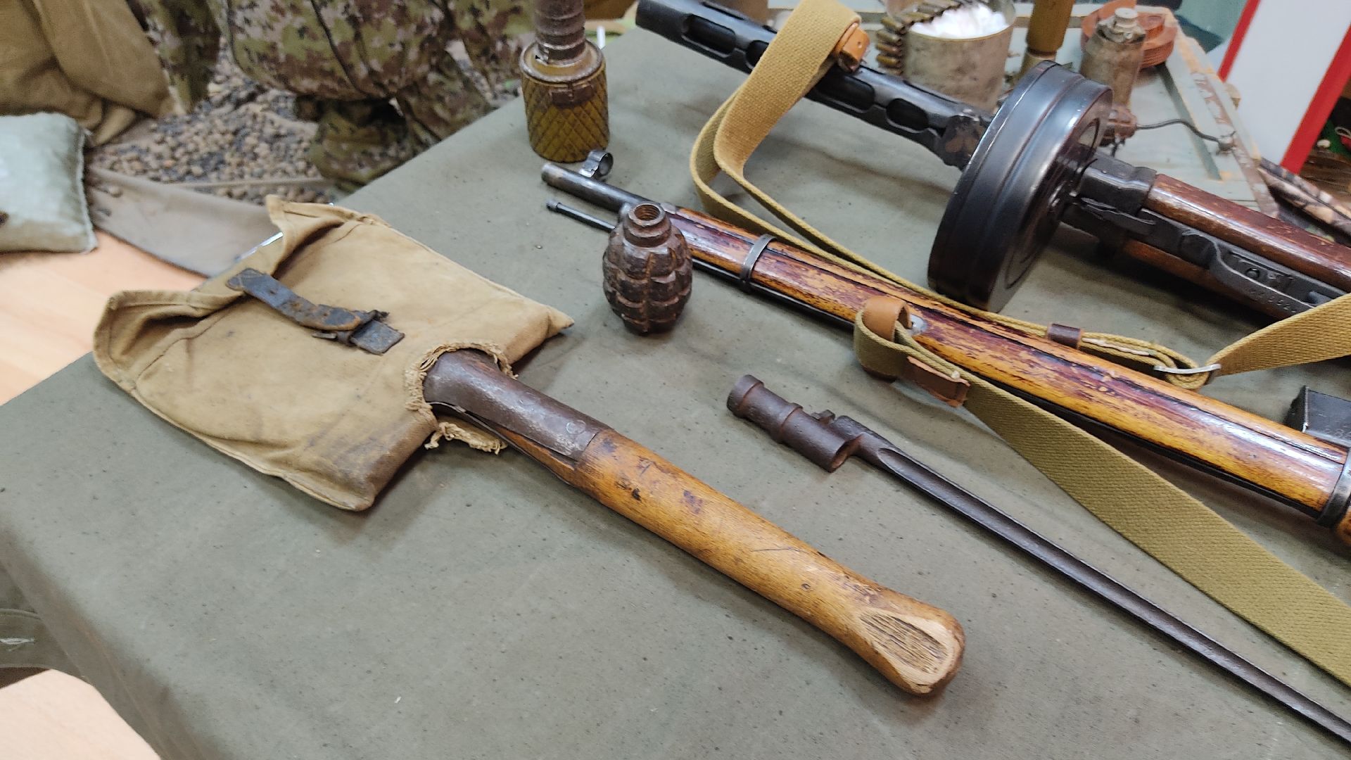 Лобня, образование, поисковики