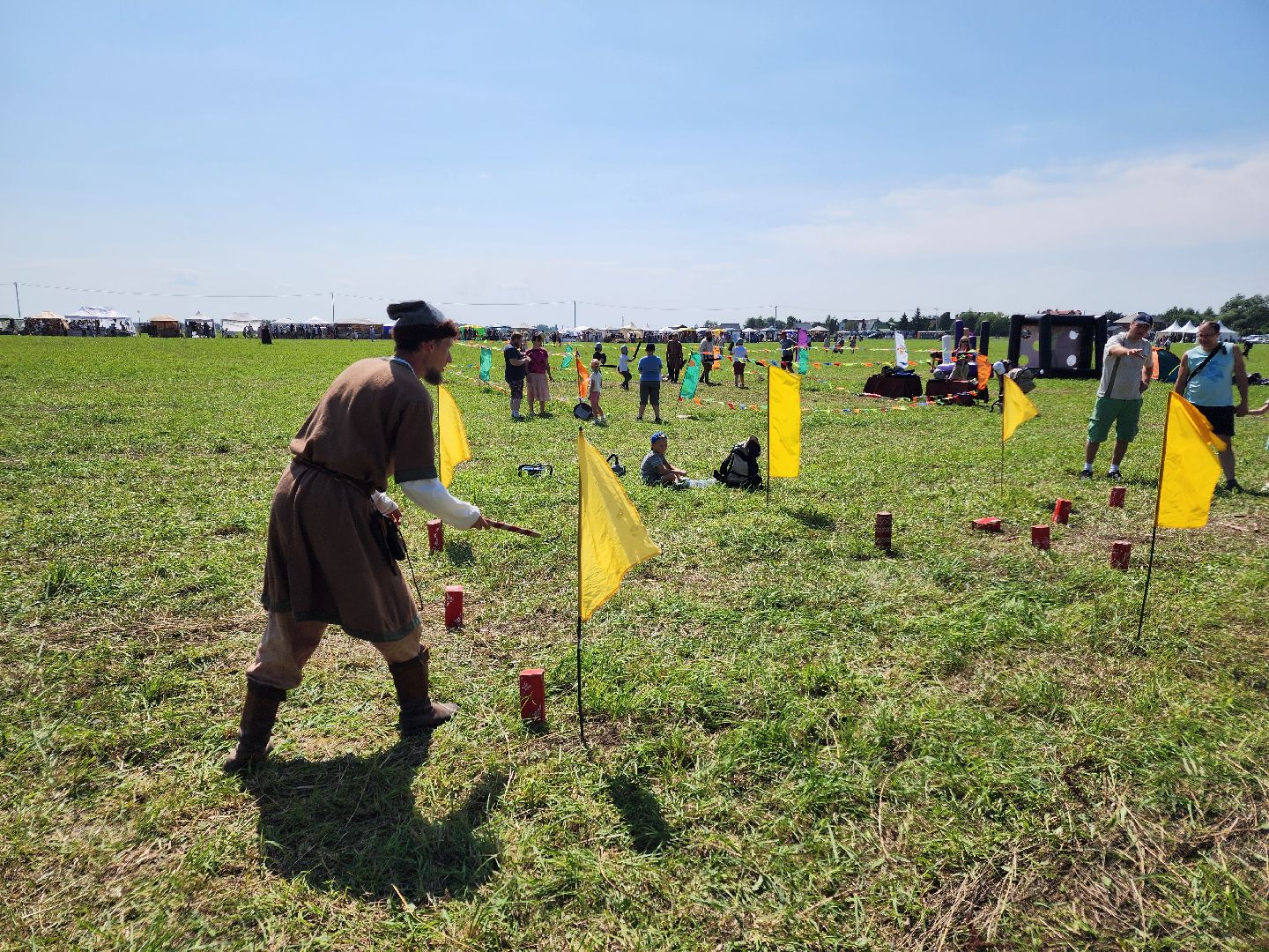 чехов, село молоди, фестиваль гуляй город, мастер классы, искусства и ремесла, исторический тир, народная кухня,народные игры, народные забавы, концерт, песни и танцы, фольклорные коллективы, аттракционы, надувные горки, карусели, батуты, торговые ряды, ярмарка, реконструкция молодинской битвы,квесты конкурсы викторины,
