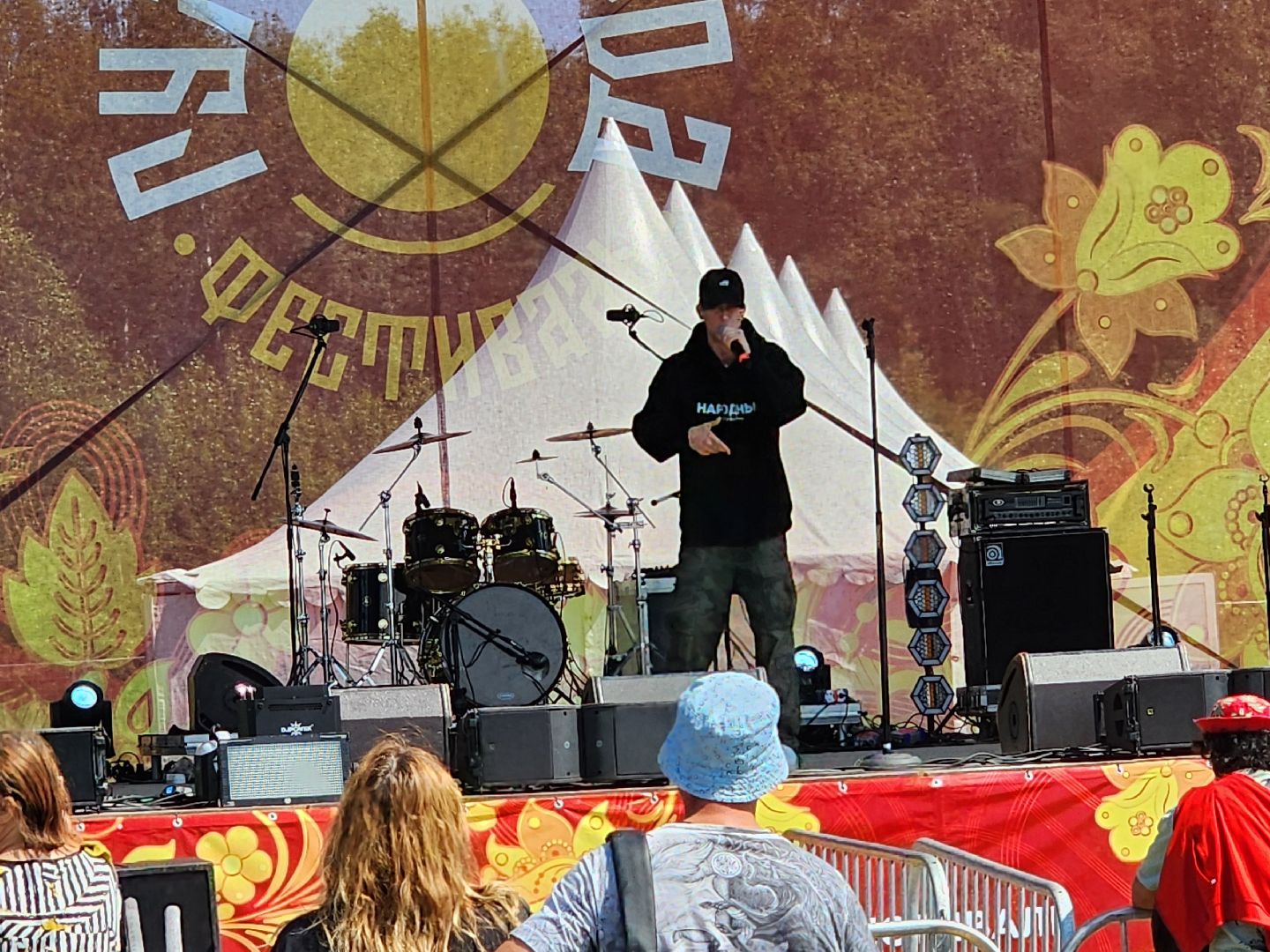 чехов, село молоди, фестиваль гуляй город, мастер классы, искусства и ремесла, исторический тир, народная кухня,народные игры, народные забавы, концерт, песни и танцы, фольклорные коллективы, аттракционы, надувные горки, карусели, батуты, торговые ряды, ярмарка, реконструкция молодинской битвы,квесты конкурсы викторины,