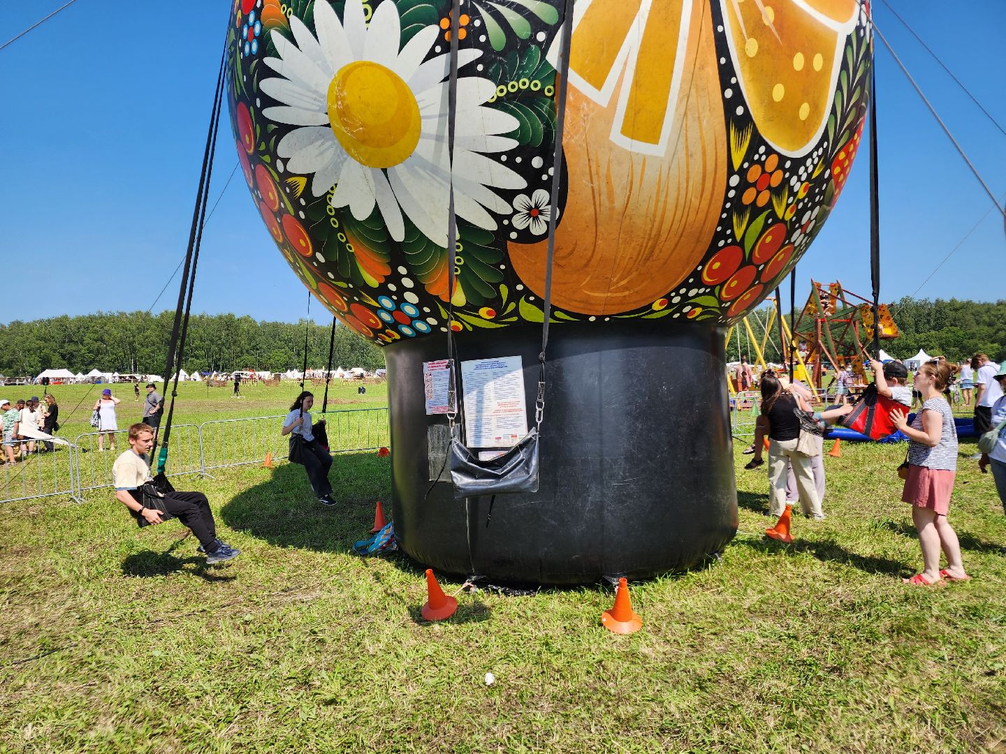 чехов, село молоди, фестиваль гуляй город, мастер классы, искусства и ремесла, исторический тир, народная кухня,народные игры, народные забавы, концерт, песни и танцы, фольклорные коллективы, аттракционы, надувные горки, карусели, батуты, торговые ряды, ярмарка, реконструкция молодинской битвы,квесты конкурсы викторины,