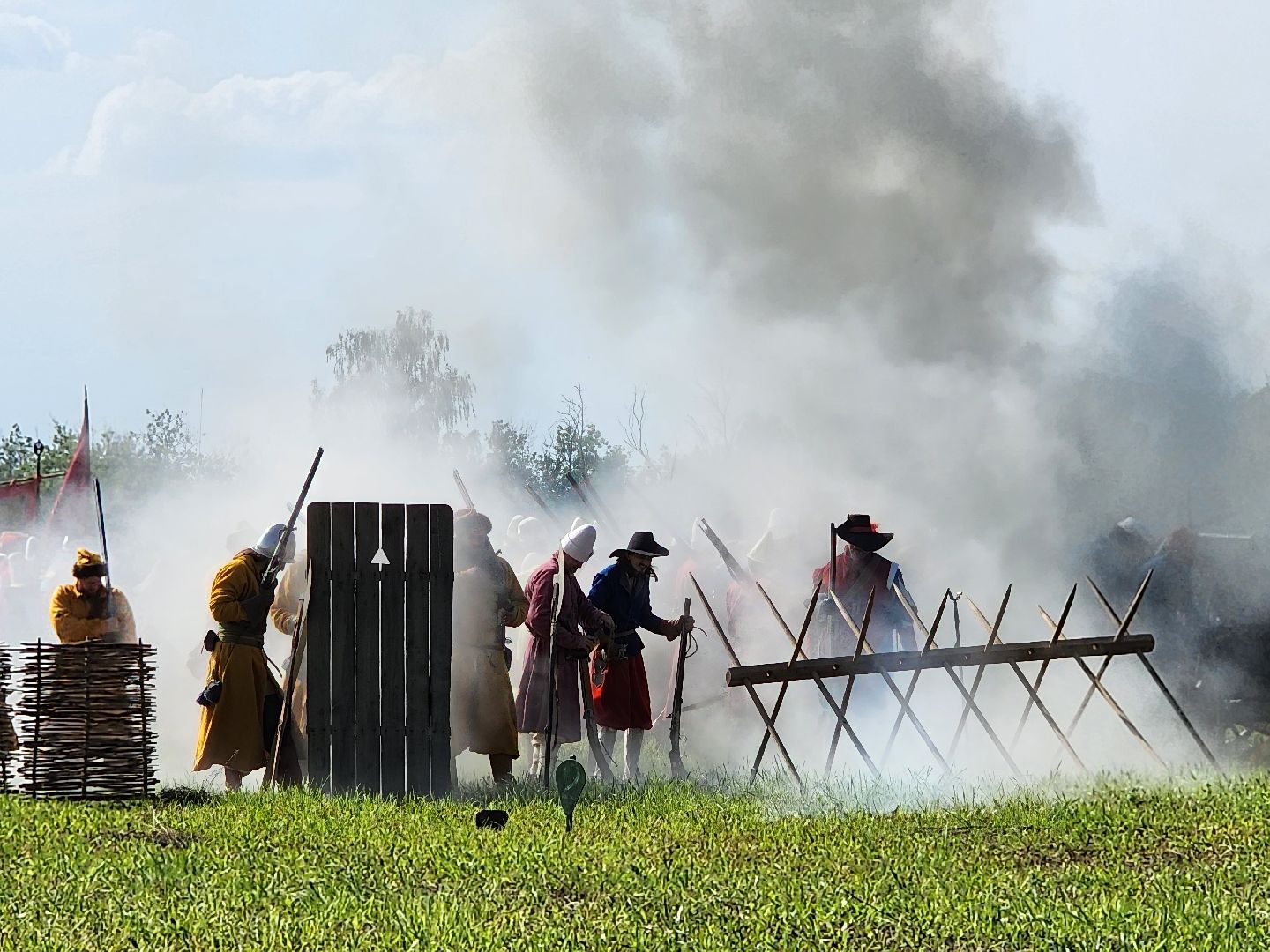 чехов, село молоди, фестиваль гуляй город, молодинская битва, реконструкция сражения, военно-исторические клубы, парад, кулачный бой, конница, пехота, артиллерия,