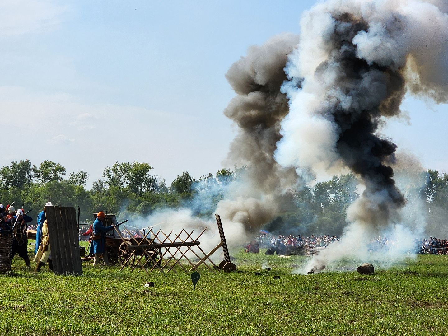чехов, село молоди, фестиваль гуляй город, молодинская битва, реконструкция сражения, военно-исторические клубы, парад, кулачный бой, конница, пехота, артиллерия,