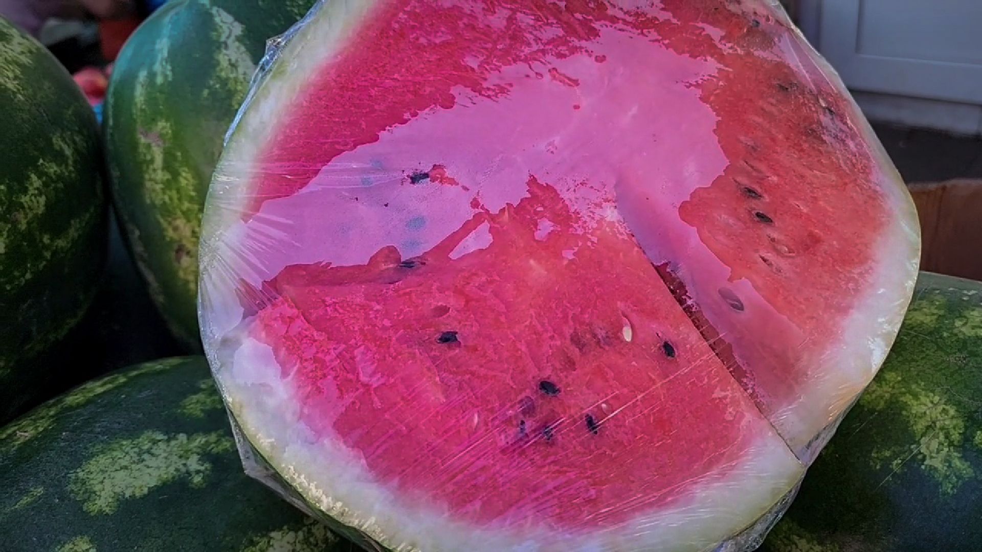 бронницы, Яяпродажа арбузов в бронницах, сезон бахчевых, сезон арбузов,сезон дынь,