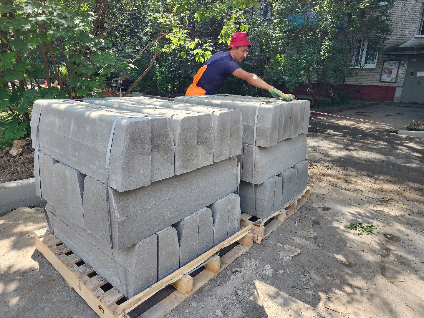 фрязино, благоустройство двора, комплексное благоустройство, бордюры,