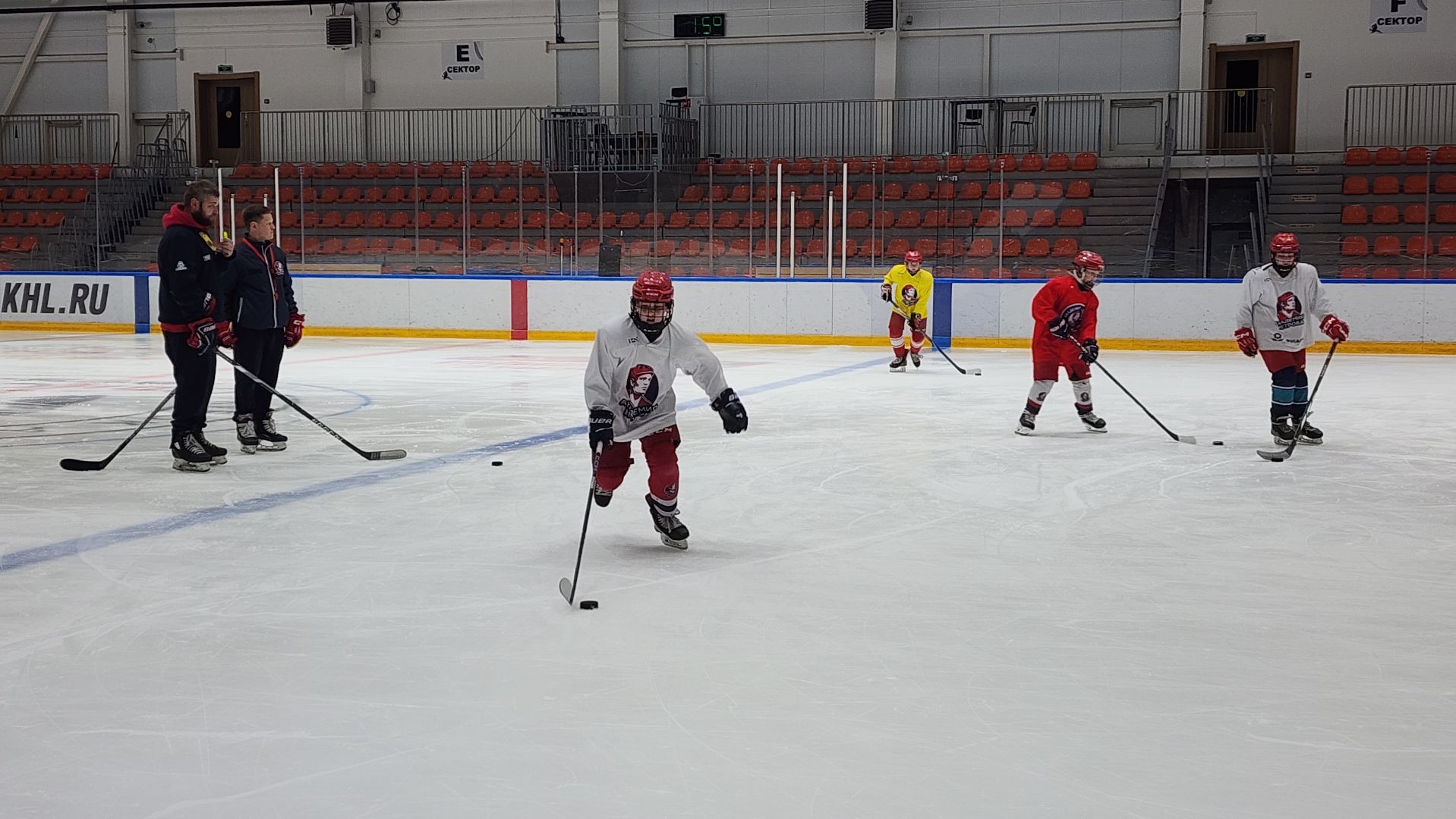 красногорск, хоккей, кубок овечкина, арена имени петрова,