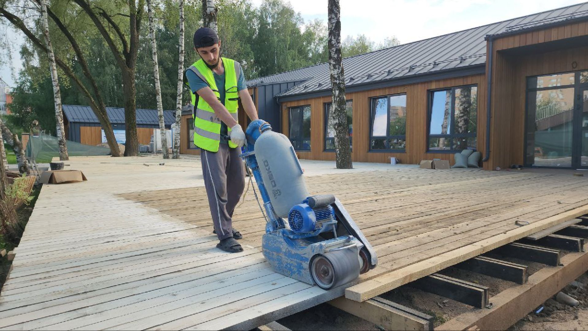 Летняя веранда , Кафе в парке, Центральный парк, Лобня,