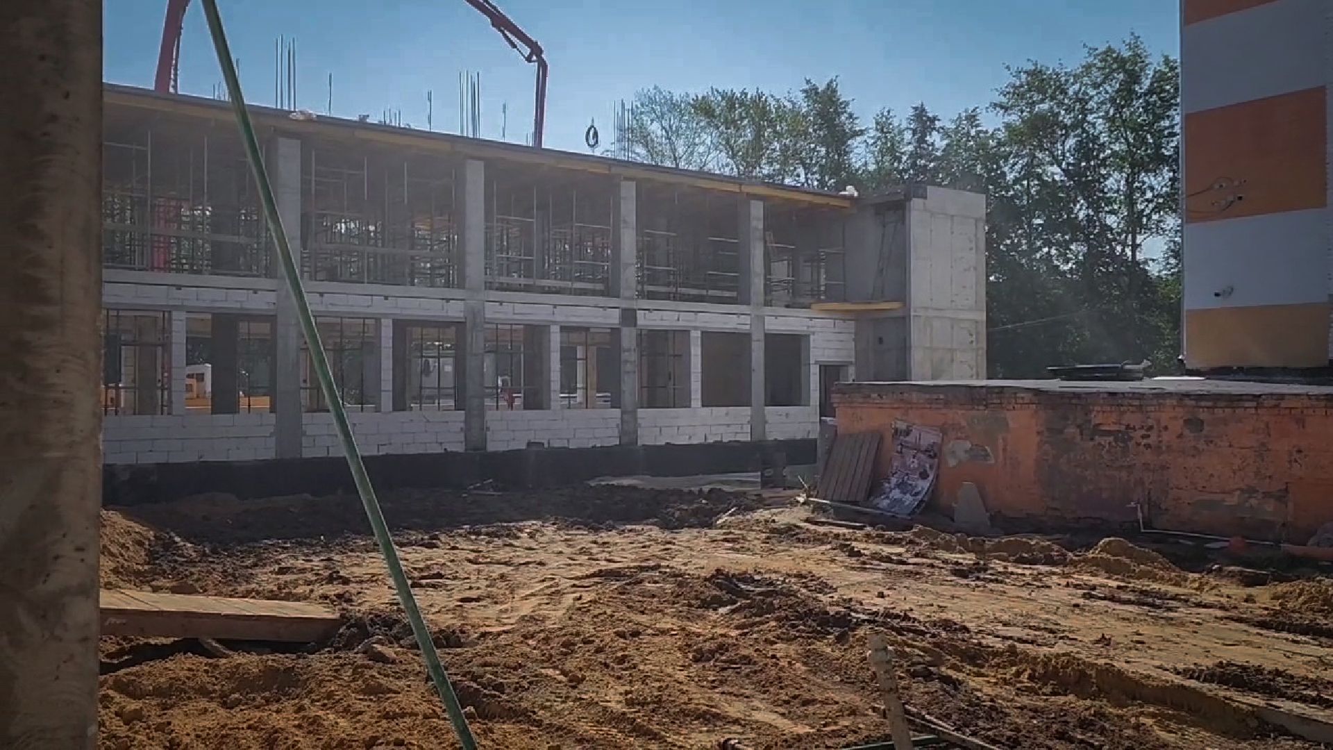 бронницы, строительство пристройки к лицею, монолитные работы, новый корпус лицея в бронницах,