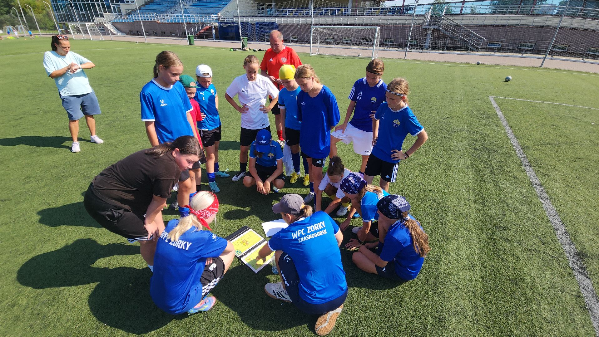 красногорск, футбол , чемпионы россии, женский футбол,кожаный мяч,