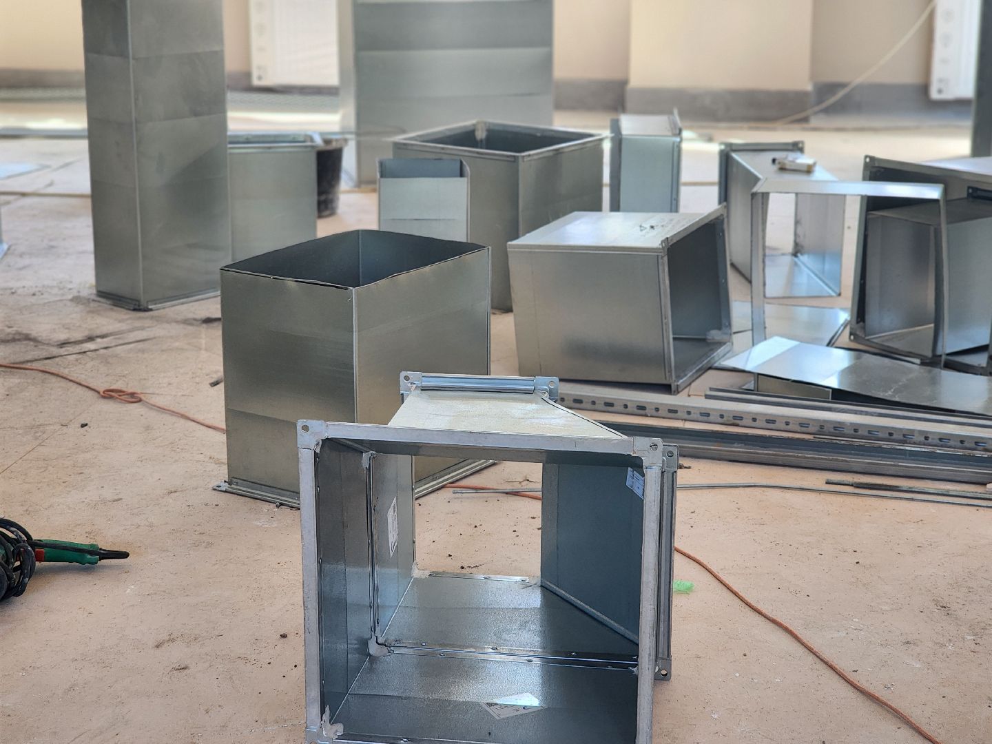 школа 8 пересвет, капитальный  ремонт, средняя школа 8, 1 сентября, замена инженерных сетей, замена кровли, утепление фасада, спортплощадка,