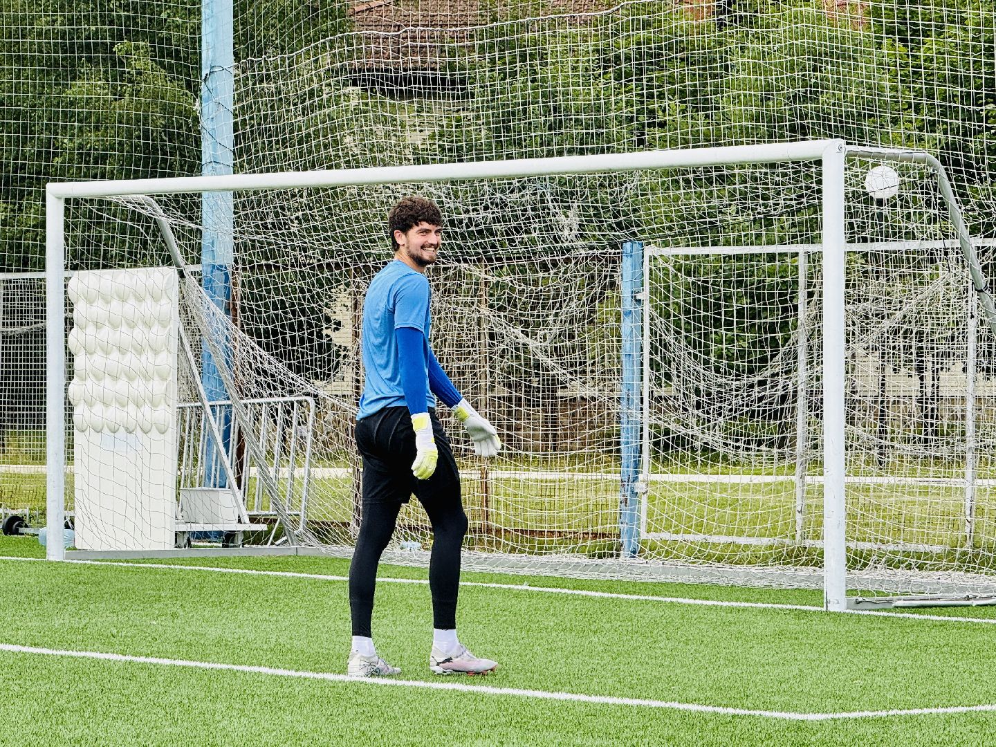 футбол, леон сатурн, раменский сатурн, футболист,