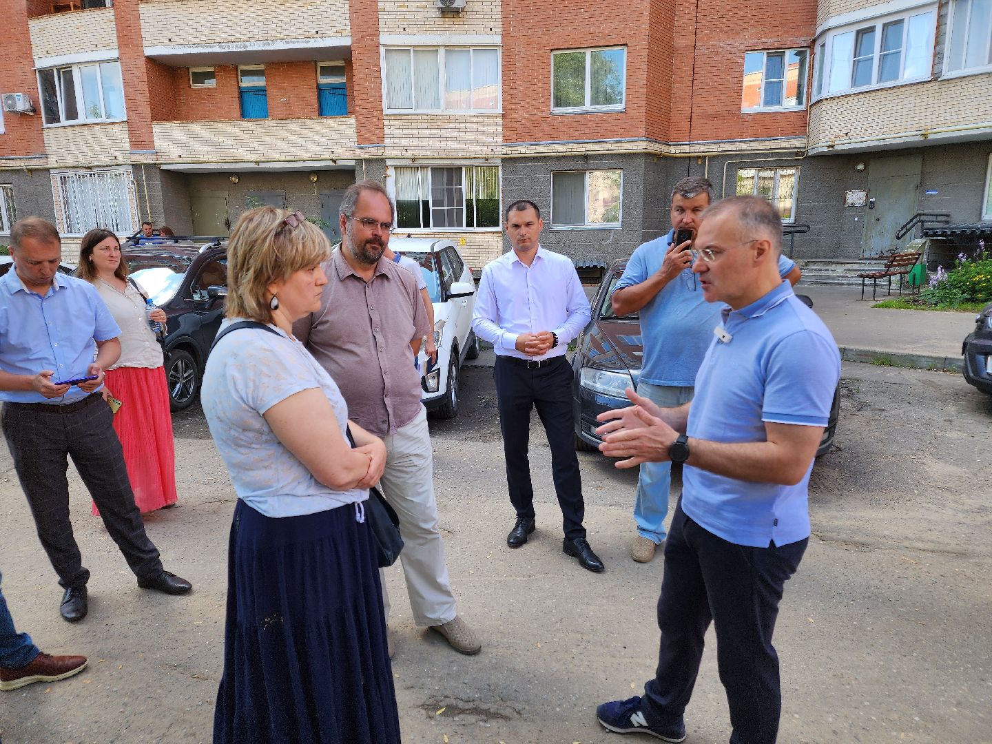 Чехов, депутат госдумы рф, александр коган, встреча с жителями, обращения жителей, переход домов в другую ук, проблемы жкх, подвалы, кровля, уборка подъездов и дворов, мбу чеховское благоустройство, госжилинспекция,