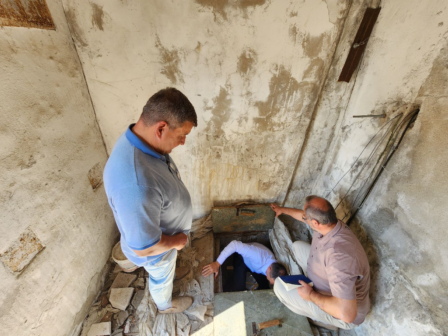 Чехов, депутат госдумы рф, александр коган, встреча с жителями, обращения жителей, переход домов в другую ук, проблемы жкх, подвалы, кровля, уборка подъездов и дворов, мбу чеховское благоустройство, госжилинспекция,