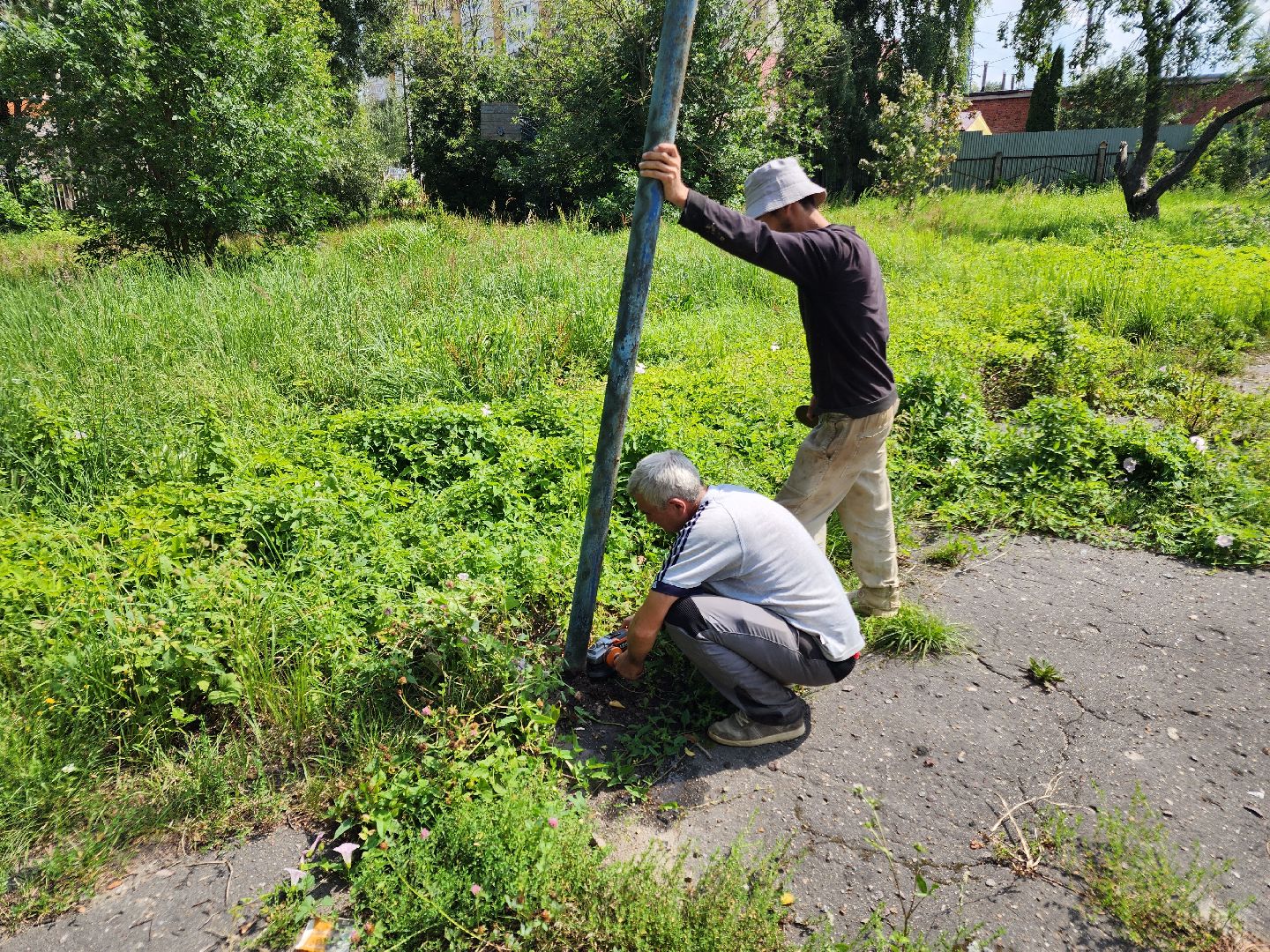 чехов,  улица чехова 8а, гимназия 2, пристройка на 550 мест, строительство, реконструкция, демонтажные работы, удаление старых конструкций, ликвидация второй смены, госпрограмма московской области,  губернатор подмосковья, согласование проекта, школьное поле, застройка, новый корпус,