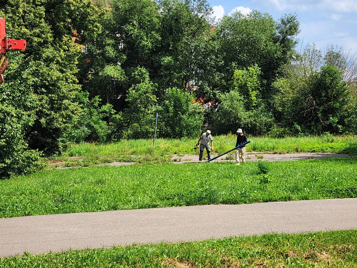 чехов,  улица чехова 8а, гимназия 2, пристройка на 550 мест, строительство, реконструкция, демонтажные работы, удаление старых конструкций, ликвидация второй смены, госпрограмма московской области,  губернатор подмосковья, согласование проекта, школьное поле, застройка, новый корпус,