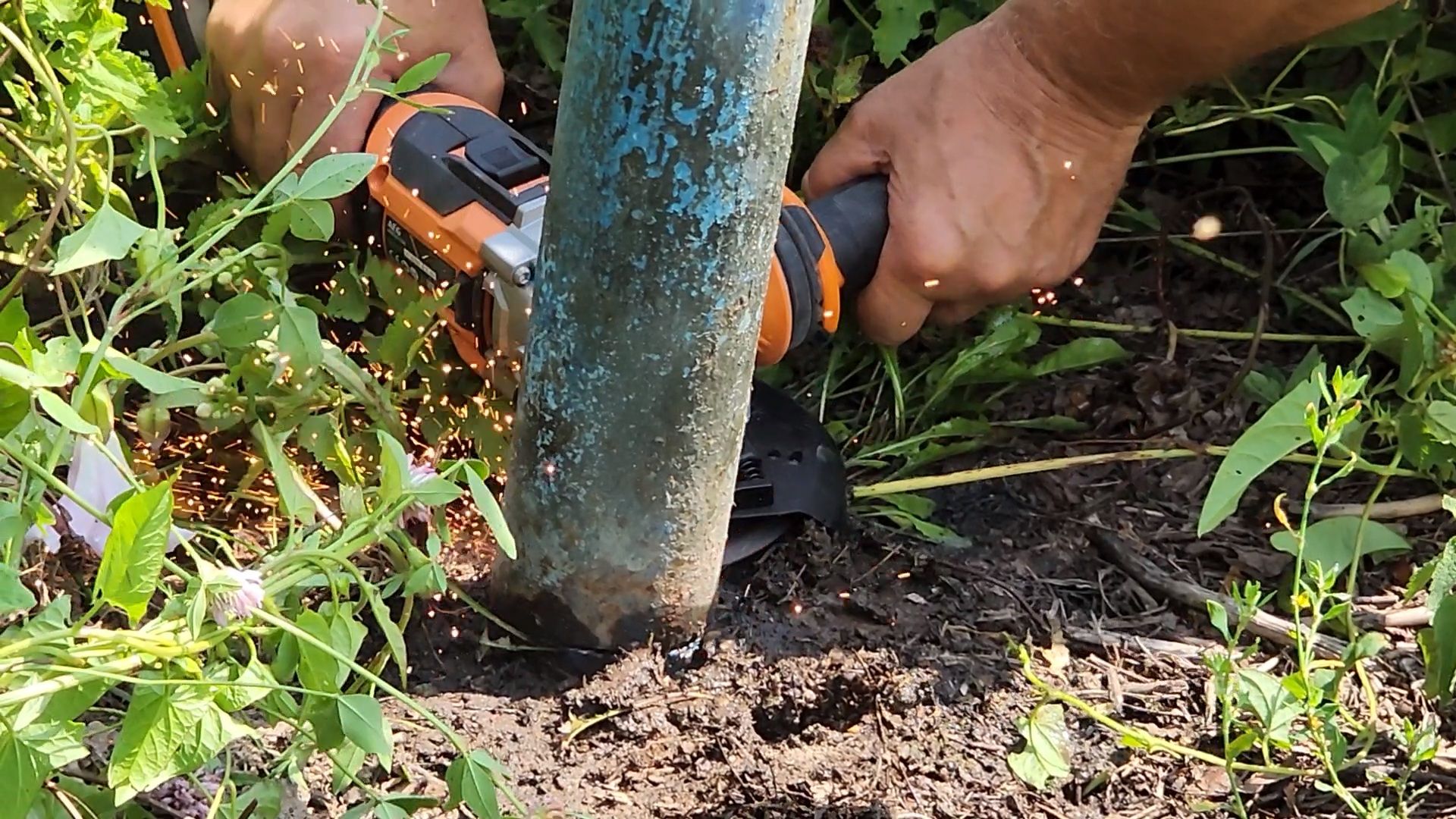 чехов,  улица чехова 8а, гимназия 2, пристройка на 550 мест, строительство, реконструкция, демонтажные работы, удаление старых конструкций, ликвидация второй смены, госпрограмма московской области,  губернатор подмосковья, согласование проекта, школьное поле, застройка, новый корпус,