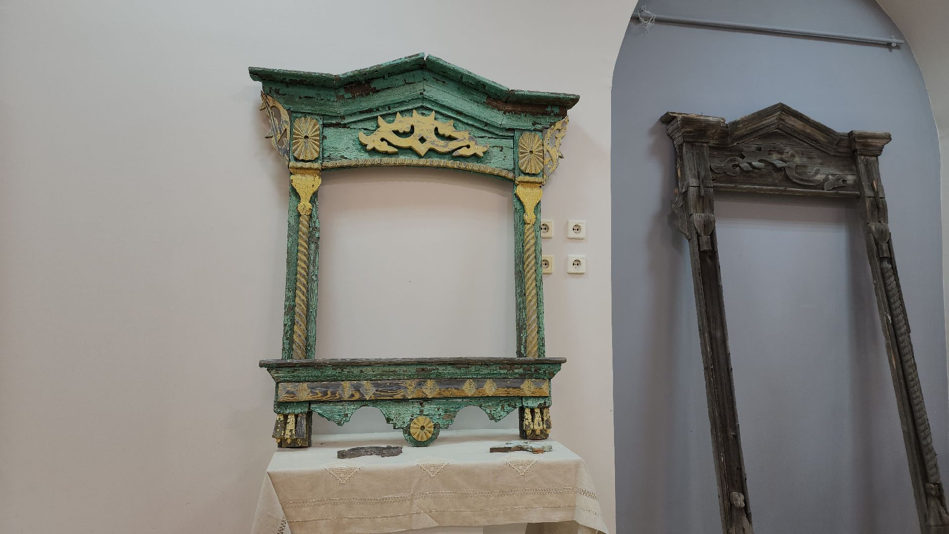 луховицы, культурно-выставочный зал, музей луховицы, выставка наличников, народное творчество,