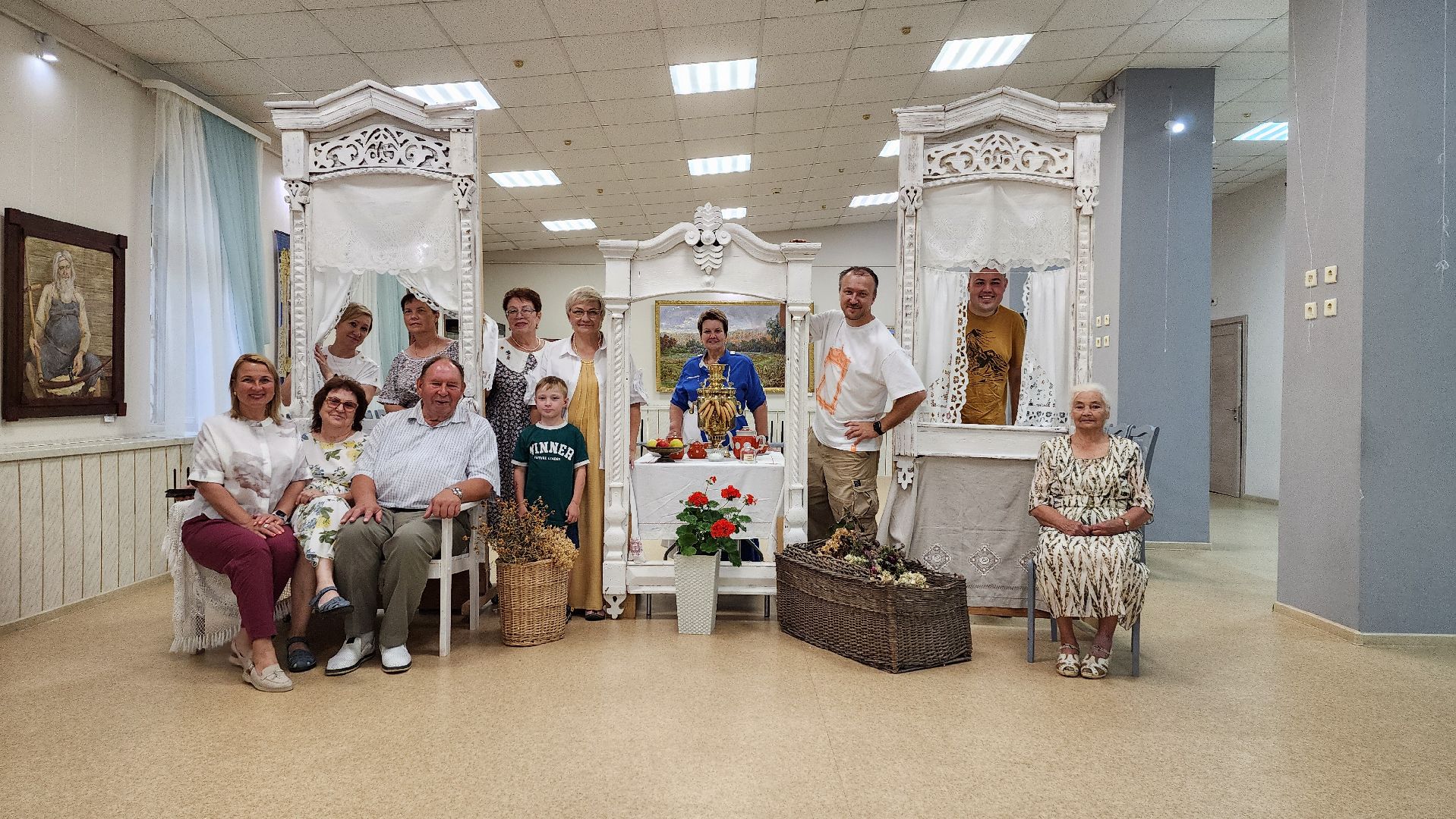 луховицы, культурно-выставочный зал, музей луховицы, выставка наличников, народное творчество,