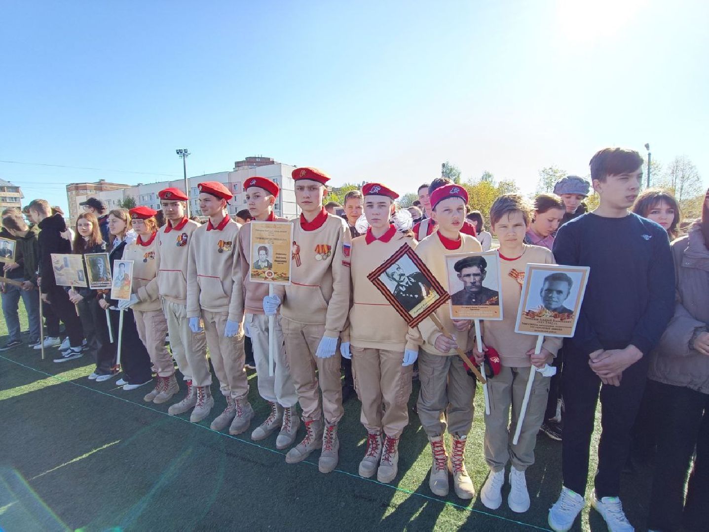 Можайск, Можайский городской округ, Подмосковье, День Победы, герой, ветеран, советский солдат, Бессмертный полк, школьники, шествие, память