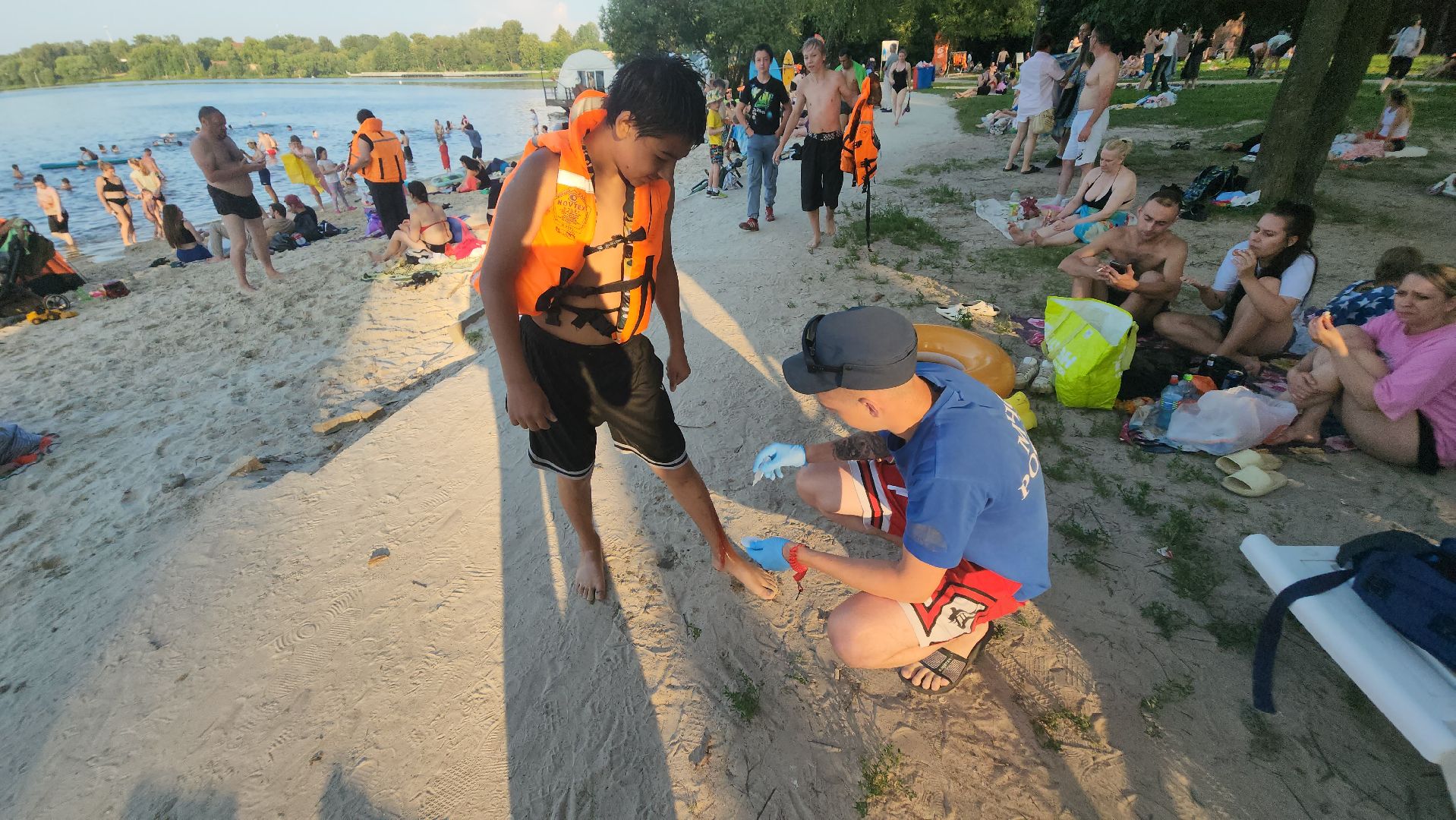 долгопрудный, парк мысово, спасатели, сапборд,  первая медицинская помощь, пляж,