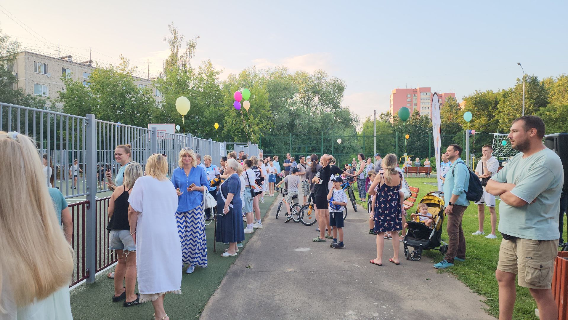 спортивная площадка, Лобня, открытие спортивной площадки,Подарок жителям города ,