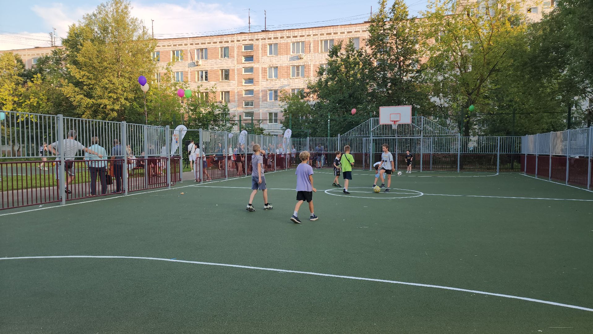 спортивная площадка, Лобня, открытие спортивной площадки,Подарок жителям города ,